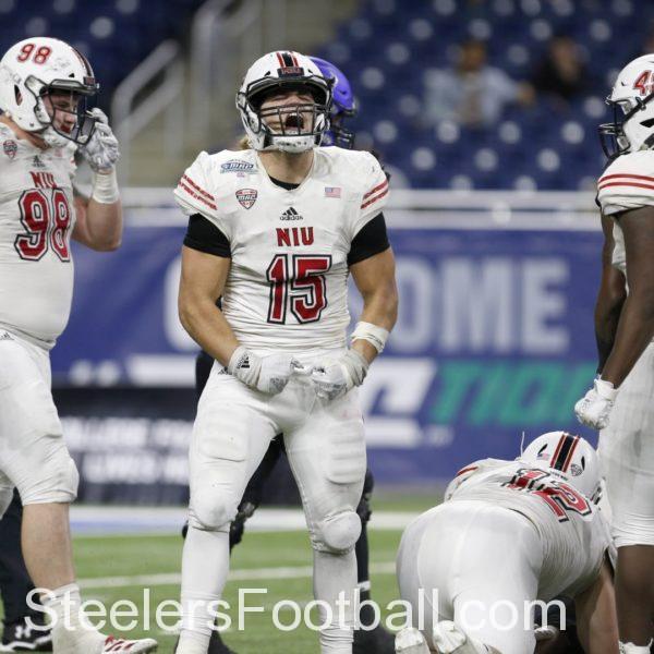 Steelers add edge rusher Sutton Smith in the sixth round of the NFL Draft Steelers LB Sutton Smith